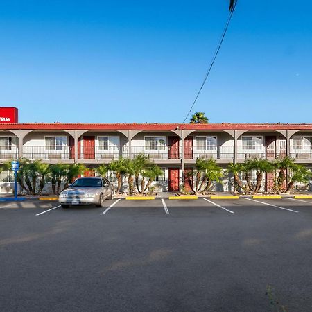 Red Roof Inn Los Angeles - Bellflower Exterior photo