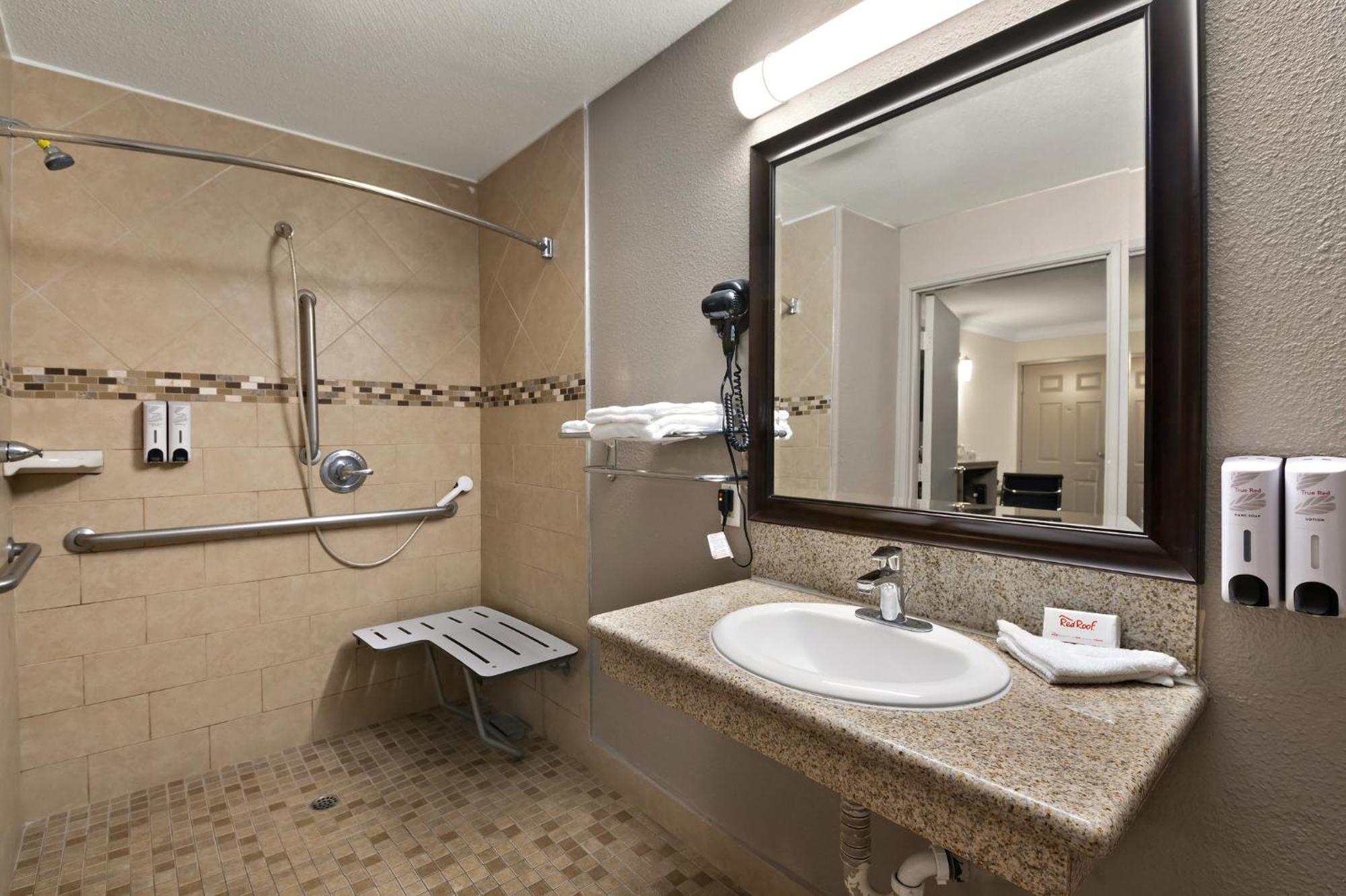 Red Roof Inn Los Angeles - Bellflower Exterior photo